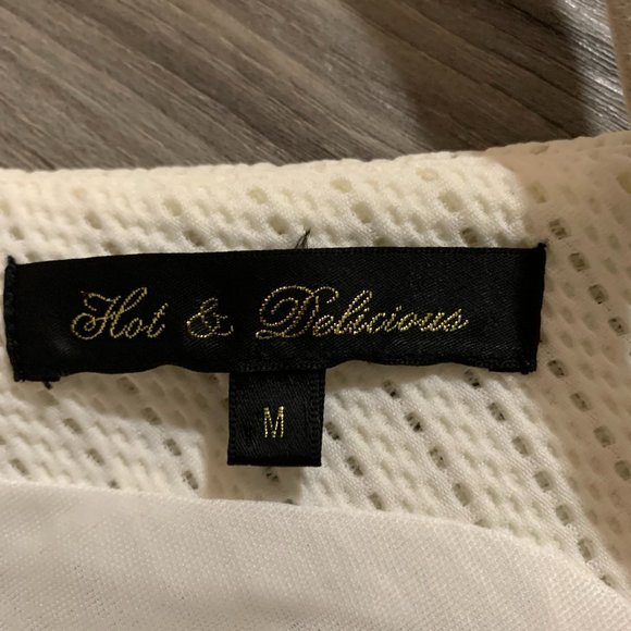 Mendocino Hot & Delicious | Women's White Cocktail Dress Size Medium - Picture 4 of 4